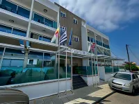 Sunny Blue Hotel - Homestays