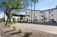 Days Inn & Suites by Wyndham Mesa Near Phoenix Hotels near Mesa Convention Center