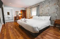 The Dog & Doublet Inn فنادق في Stone Rural
