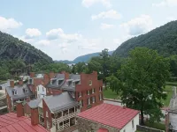 Cantuta Inn