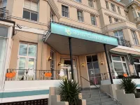 The Cumberland Hotel Hotels near Eastbourne Beach