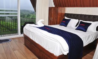 Kudaram County Resort