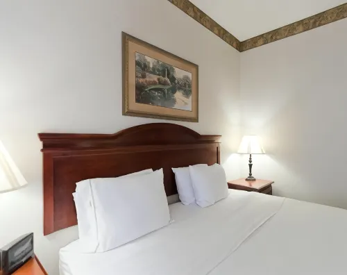Holiday Inn Express & Suites Laurinburg by IHG