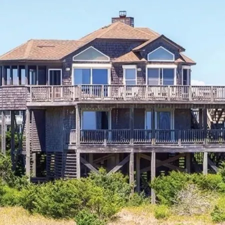 Oceanfront 4 bedroom Salvo Sandcastle * Hot Tub