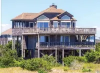 Oceanfront 4 bedroom Salvo Sandcastle * Hot Tub