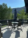 Bear Valley Guesthouse - parking
