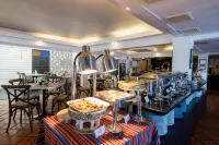 Nak Nakara Hotel - Kitchens