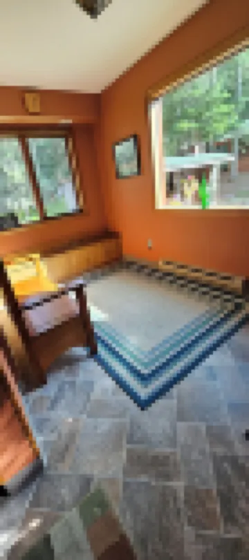 Home nestled in a private forest setting,  mountain views, walk to Kenai Lake. Hotels in Cooper Landing