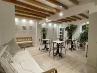 로스 칼라파테스 호텔 시청 주변 호텔
