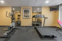 Quality Inn & Suites Downtown Hotels in Windsor