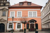 Penzion Tlusta kachna Hotels in der Nähe von Památník národního písemnictví - Kabinet ex libris