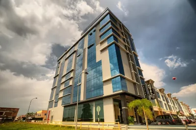 Pariss Hotel Отели в г. Леголенд