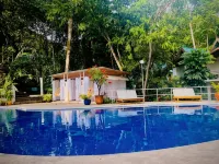 ECOTICA Boutique Hotel - Beach