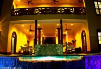 Mahogany Hall Luxury Boutique Resort Отели в г. 