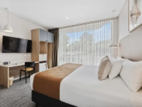 Comfort Inn Regal Park Hotels in North Adelaide