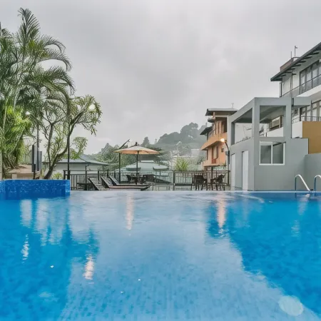 Hotel Travellers Nest Kandy
