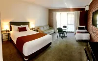 Ararat Colonial Lodge Motel Hotels in Ararat