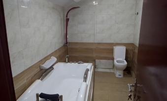 Rotzy Residences Adefowope - Home Away from Home