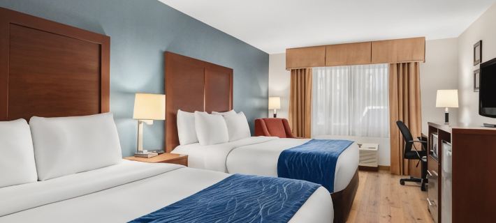 Comfort Inn & Suites Vancouver Downtown City Center Hotels in Vancouver
