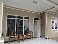 Penginapan Melati Hotel dekat Toko Sumber Rejeki
