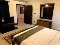 The Knights Inn Hotels near Jame Masjid Al Mustafa Dhoke Ratta