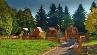 Западная Отели рядом с достопримечательностью «Городские валы»