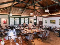 Kilauea Lodge and Restaurant فنادق في فولكانو