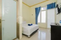 Grand Kencana Guesthouse Syariah Near Wisata Bahari Lamongan Hotels in Paciran