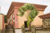 Makutano Hotel Hotels in Kitebi