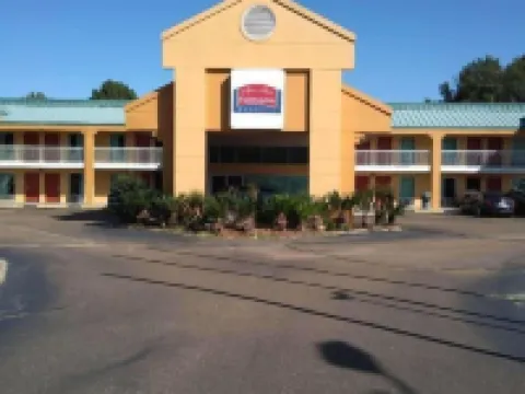 FairBridge Inn Express Natchez Hotels in Adams County