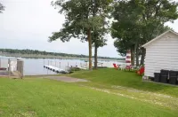 The Lakeside Lodge Hotels in Ogdensburg