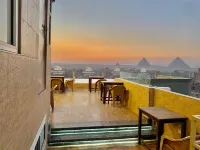 Horus Horizon Inn Pyramids View