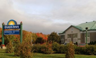 Days Inn by Wyndham Montmagny