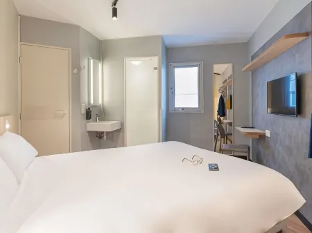 Ibis Budget Marne la Vallée Val d'Europe Отели в г. Монтеврен