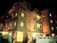 Tristar Serviced Apartments Отели в г. 
