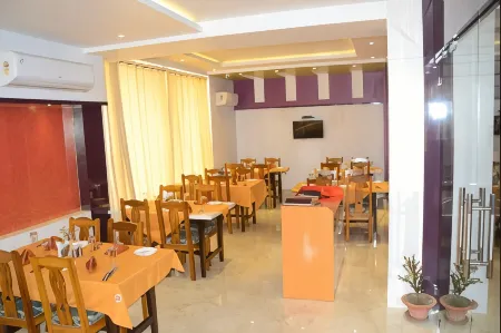 Swimming Sea Facing Hotel Отели рядом с достопримечательностью «Храм Джаганнатхи в Пури»