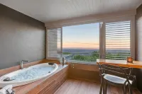 Altitude on Montville Hotels in Mapleton