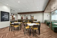 Fairfield Inn & Suites Victorville Hotel di Hesperia