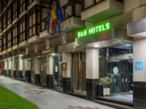 B&B HOTEL Gijón Centro Begoña Hotéis em Gijon