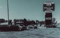 Route 66 Hotel & Conference Center - Parkering