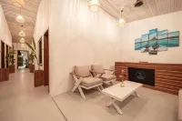 Oasis Dhigurah
