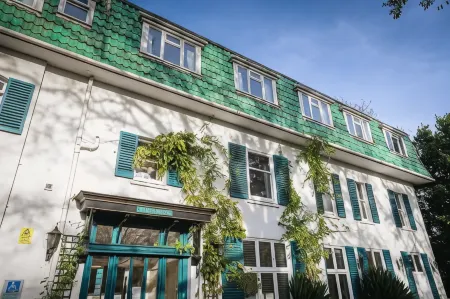 The Grove Hotel Отели в г. Борнмут