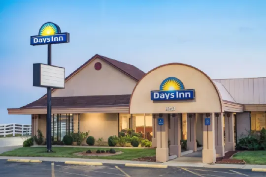 Days Inn by Wyndham Grove City Columbus South Отели в г. Гров Сити