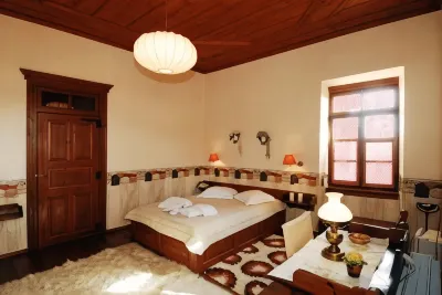 Guesthouse Kazakou Hôtels à proximité de : Mainalo