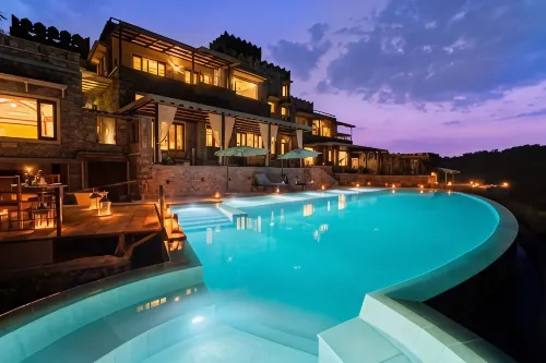 Chunda Shikar Oudi - Infinity Pools