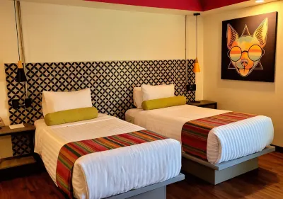 Hotel Estancias VIVE MX Cuauhtemoc, Trademark by Wyndham Hotels in 