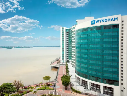 Wyndham Guayaquil Puerto Santa Ana Hotel a Duran