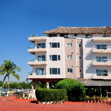 Hotel Boutique Marina Banderas Suites