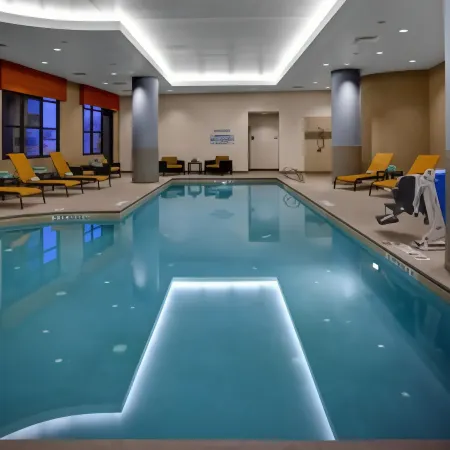 Courtyard Atlanta Decatur Downtown/Emory Отели в г. Скоттдейл