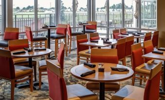 DoubleTree by Hilton West Fargo Sanford Medical Center Area